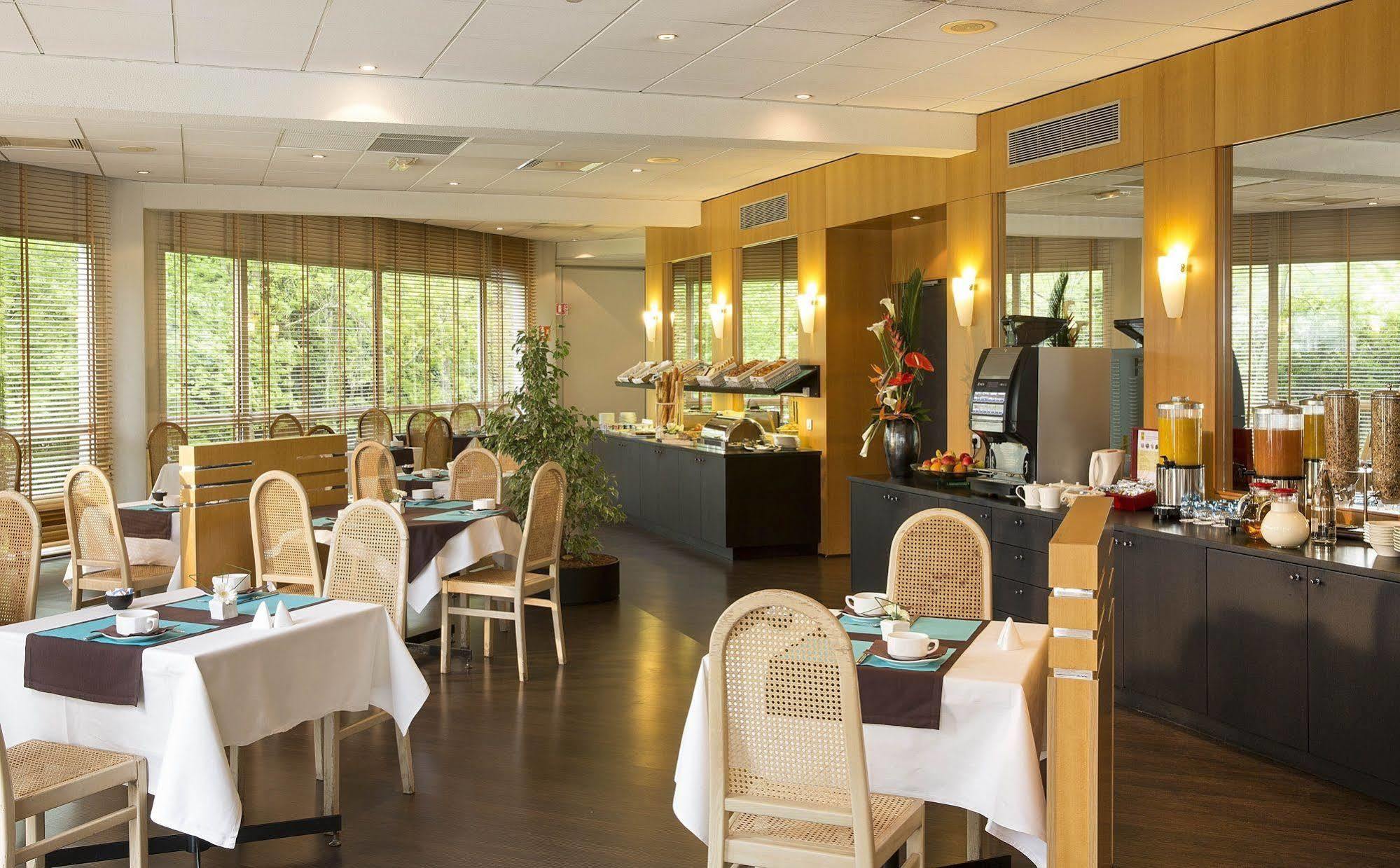 Oceania Quimper Exterior foto